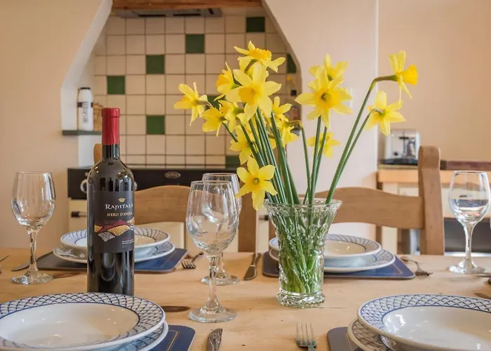 4 Bed In Penrith Oc-sz170