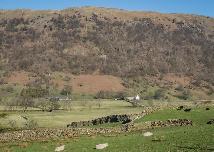 4 Bed In Penrith Oc-sz170 度假居 *